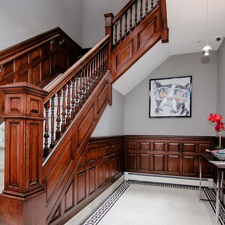 A Stylish Stay W/ A Queen Bed, Heated Floors.. #11 Brookline Exterior photo