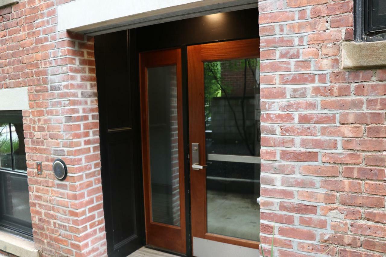 A Stylish Stay W/ A Queen Bed, Heated Floors.. #11 Brookline Exterior photo
