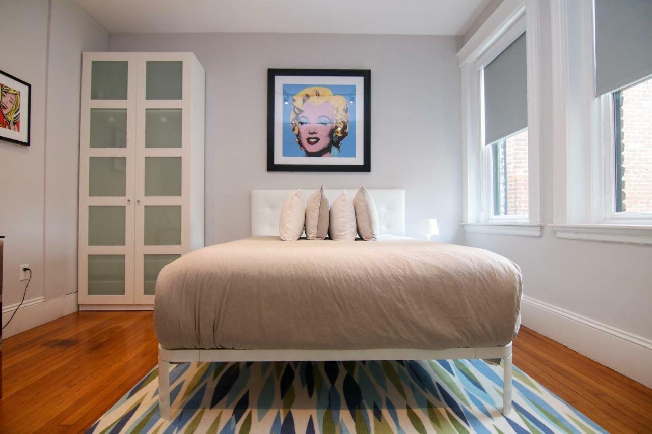 A Stylish Stay W/ A Queen Bed, Heated Floors.. #11 Brookline Exterior photo